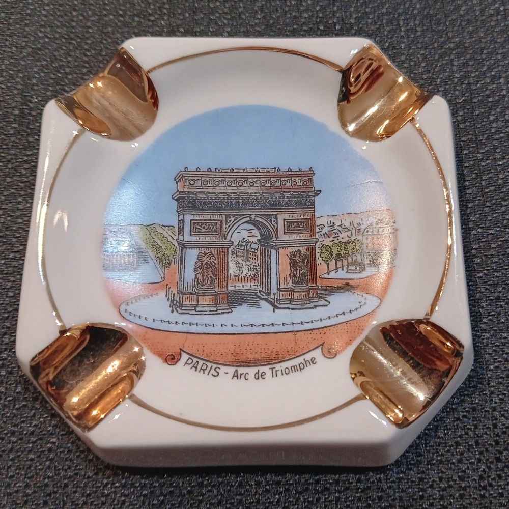 Vintage Limoges France Arc de Triomphe Paris‎ Porcelain Ashtray Gold Trim 3.25"
